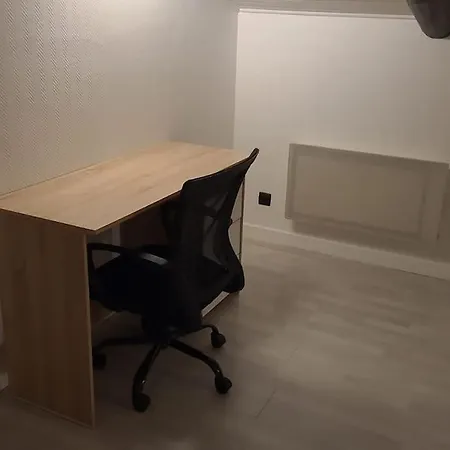 Apartament Au Calme - Maison Duplex Parking Châlons-en-Champagne